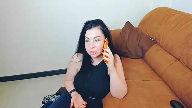 Snapshot of LayaFlow chatting on 02/05/26, 09:47 LayaFlow online show from 02/05/26, 09:47