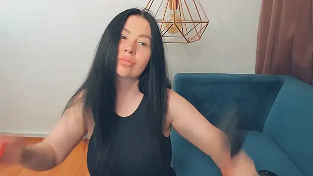 LayaFlow online show from 06/30/26, 07:09
