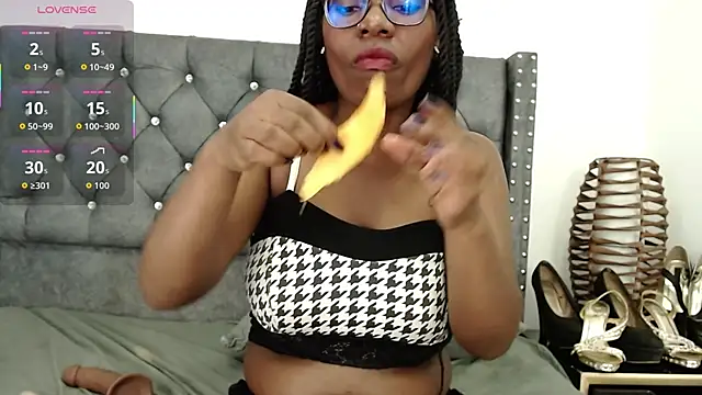 Snapshot of KhateShar chatting on 10/25/25, 03:07 KhateShar online show from 10/25/25, 03:07