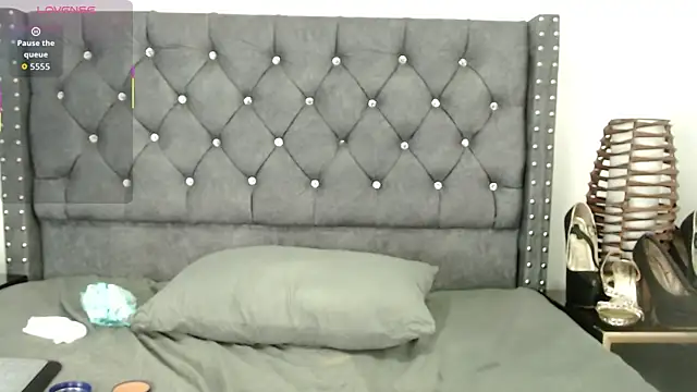 Snapshot of KhateShar chatting on 11/29/25, 03:04 KhateShar online show from 11/29/25, 03:04