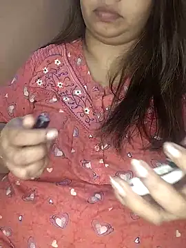 Snapshot of Ravina_patil1 chatting on 02/20/25, 04:14 Ravina patil1 online show from 02/20/25, 04:14