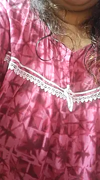 Snapshot of Ravina_patil1 chatting on 03/11/25, 12:28 Ravina patil1 online show from 03/11/25, 12:28