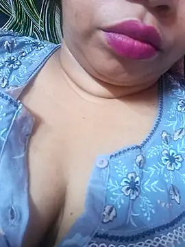 Snapshot of Ravina_patil1 chatting on 09/27/25, 09:42 Ravina patil1 online show from 09/27/25, 09:42