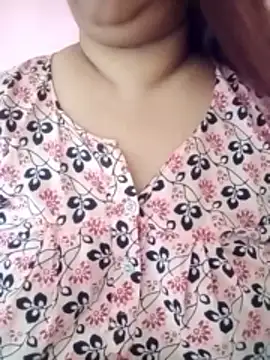 Ravina patil1 online show from 04/28/26, 05:12