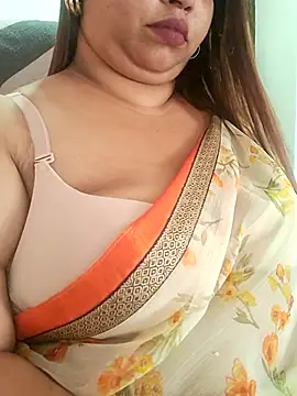 Snapshot of Ravina_patil1 chatting on 06/27/26, 12:22 Ravina patil1 online show from 06/27/26, 12:22