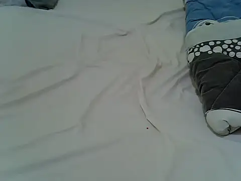 candililie online show from 03/18/26, 01:47