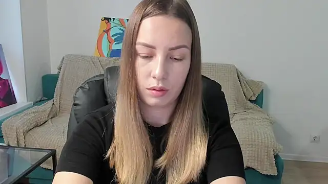 Mia shy1 online show from 11/28/25, 06:27