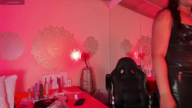 Scarlettt Ass online show from 09/19/25, 12:28