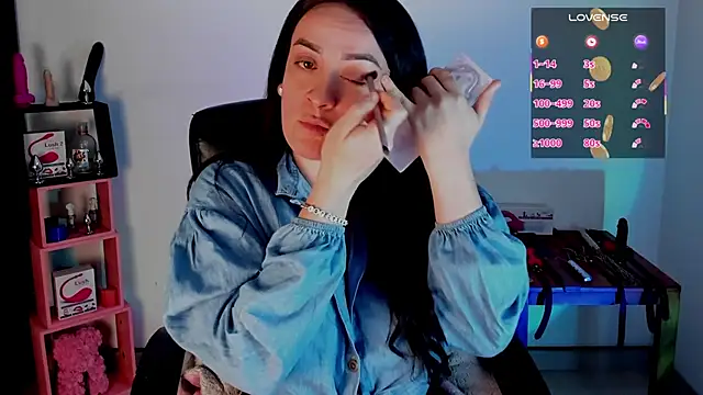 sara goodgirl13 online show from 09/18/25, 05:37