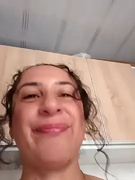 Snapshot of KiaraEliza chatting on 12/14/24, 07:03 KiaraEliza online show from 12/14/24, 07:03