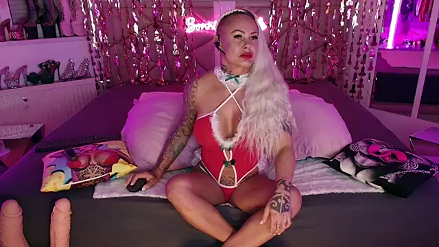 Snapshot of bonnievonclyde chatting on 12/09/24, 06:46 bonnievonclyde online show from 12/09/24, 06:46