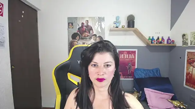 Aliiz 01 online show from 06/05/26, 07:08