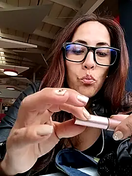 Snapshot of Lena-32 chatting on 01/28/25, 04:08 Lena-32 online show from 01/28/25, 04:08