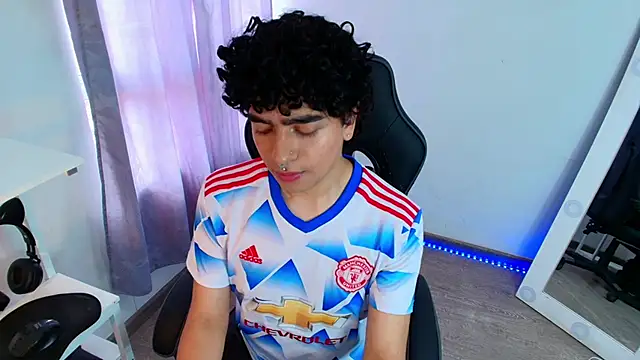 Snapshot of _nickconnor01 chatting on 01/12/25, 09:40 nickconnor01 online show from 01/12/25, 09:40