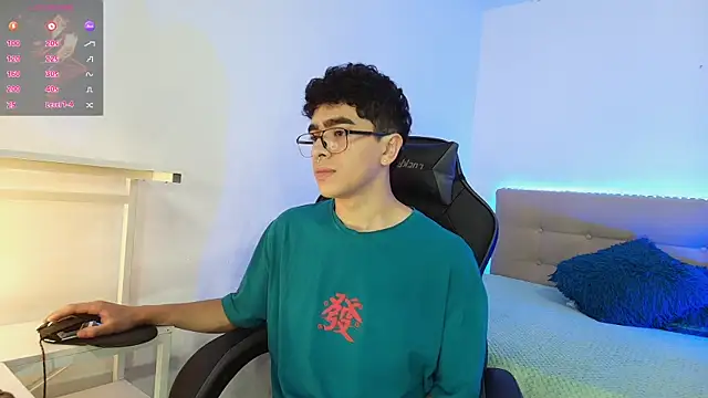 Snapshot of _nickconnor01 chatting on 11/16/25, 03:12 nickconnor01 online show from 11/16/25, 03:12