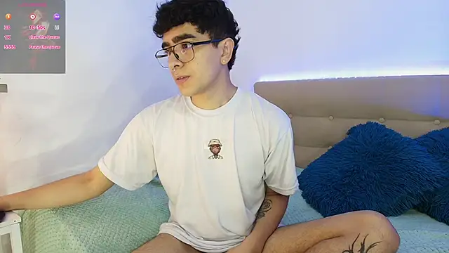 Snapshot of _nickconnor01 chatting on 11/24/25, 08:19 nickconnor01 online show from 11/24/25, 08:19