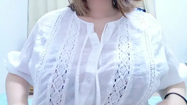 Megu Melon online show from 05/06/26, 05:35