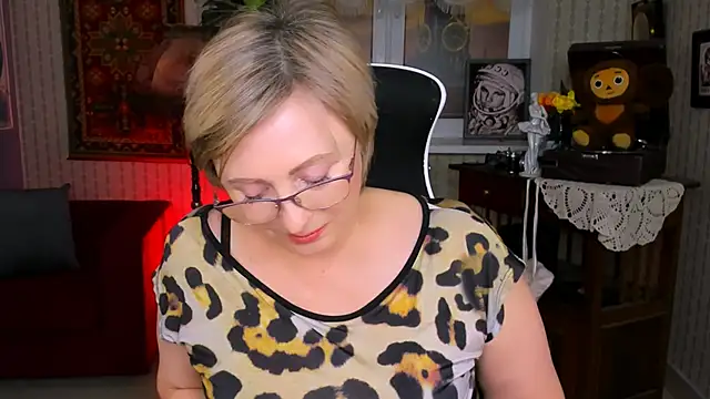 sugar vivien online show from 01/04/25, 12:16