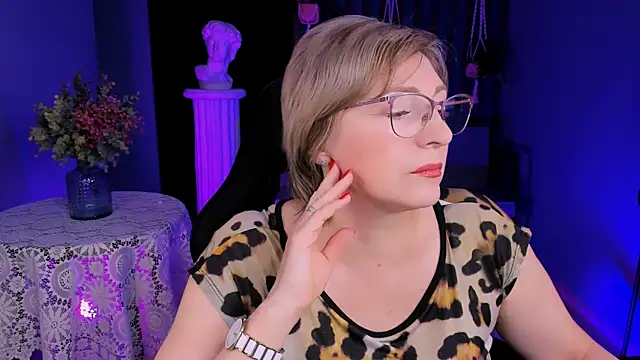 sugar vivien online show from 01/15/25, 09:13