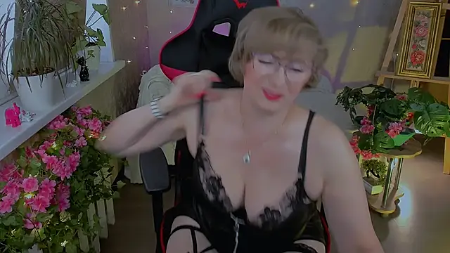 Snapshot of sugar_vivien chatting on 05/08/26, 02:11 sugar vivien online show from 05/08/26, 02:11