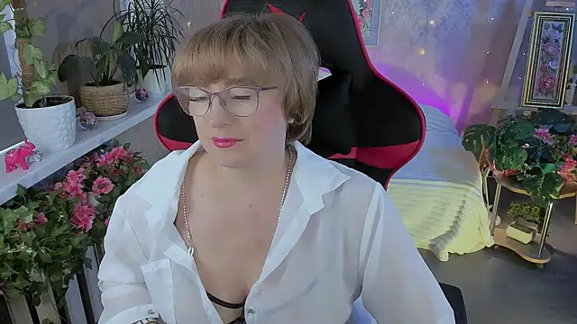 Snapshot of sugar_vivien chatting on 05/30/26, 01:41 sugar vivien online show from 05/30/26, 01:41