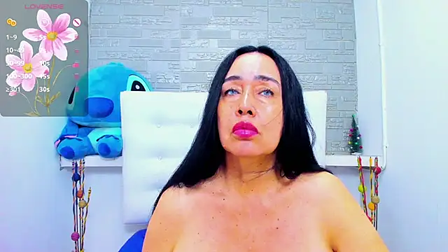 HorniestMilf online show from 11/06/25, 09:37