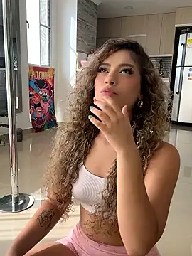 Snapshot of Melina-Smith chatting on 11/10/25, 07:57 Melina-Smith online show from 11/10/25, 07:57