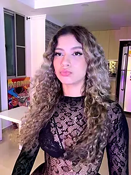 Snapshot of Melina-Smith chatting on 11/24/25, 11:26 Melina-Smith online show from 11/24/25, 11:26