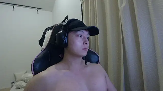 Snapshot of Tkcqcc chatting on 12/09/24, 09:28 Tkcqcc online show from 12/09/24, 09:28