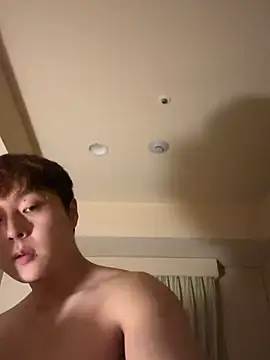 Snapshot of Tkcqcc chatting on 01/13/25, 01:39 Tkcqcc online show from 01/13/25, 01:39