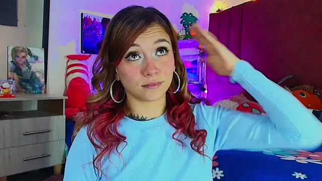 alisson zafiro  online show from 11/17/25, 03:12