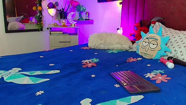 alisson zafiro  online show from 04/11/26, 07:56