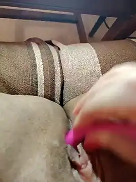 Snapshot of xxcatwomanxx chatting on 02/06/25, 08:23 xxcatwomanxx online show from 02/06/25, 08:23