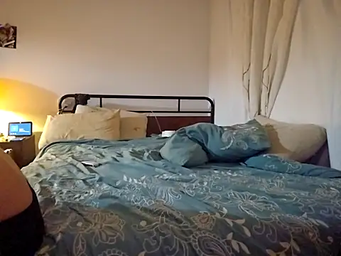 Snapshot of Poppalovesmamaafterhours chatting on 02/16/25, 01:27 Poppalovesmamaafterhours online show from 02/16/25, 01:27