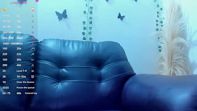 Snapshot of Amani_Bakir chatting on 10/16/25, 11:44 Amani Bakir online show from 10/16/25, 11:44