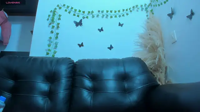 Snapshot of Amani_Bakir chatting on 05/03/26, 12:00 Amani Bakir online show from 05/03/26, 12:00
