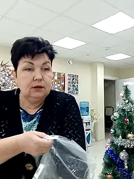 Snapshot of FantasyMichelle chatting on 12/18/24, 07:36 FantasyMichelle online show from 12/18/24, 07:36