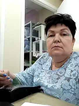 Snapshot of FantasyMichelle chatting on 12/31/24, 12:15 FantasyMichelle online show from 12/31/24, 12:15