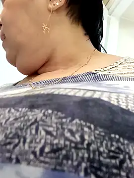 Snapshot of FantasyMichelle chatting on 01/17/25, 07:19 FantasyMichelle online show from 01/17/25, 07:19