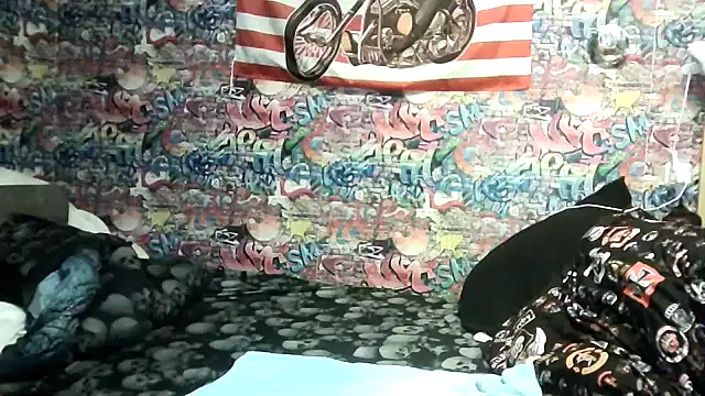 Snapshot of FantasyMichelle chatting on 10/02/25, 04:03 FantasyMichelle online show from 10/02/25, 04:03