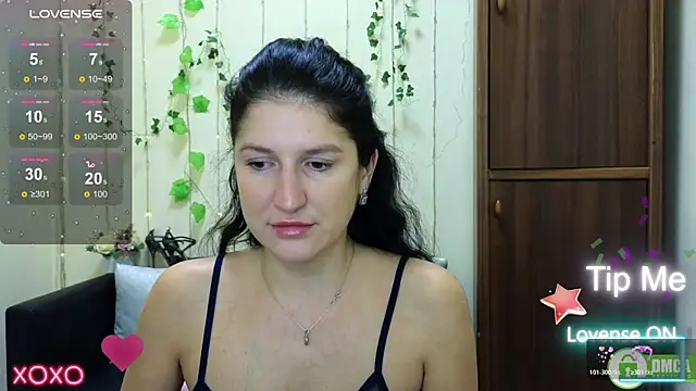 Alianna Solo Kisses online show from 11/10/25, 12:59