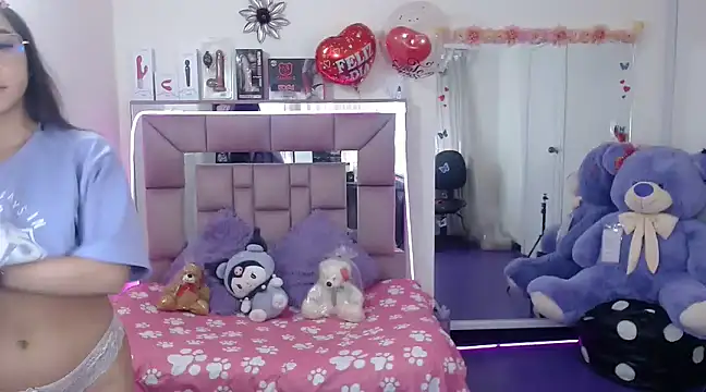 Snapshot of AriadnaCappelletty chatting on 03/19/25, 04:02 AriadnaCappelletty online show from 03/19/25, 04:02