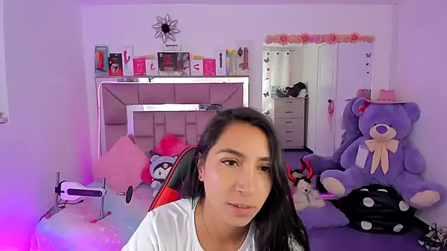Snapshot of AriadnaCappelletty chatting on 07/04/26, 04:35 AriadnaCappelletty online show from 07/04/26, 04:35
