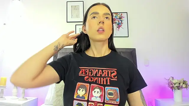 helen mooree online show from 03/25/26, 12:44