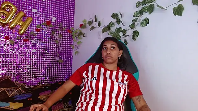 Kristel lee online show from 11/19/25, 08:42