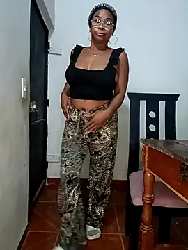 Melanie candy  online show from 03/11/25, 03:26