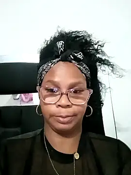 Melanie candy  online show from 10/01/25, 09:54