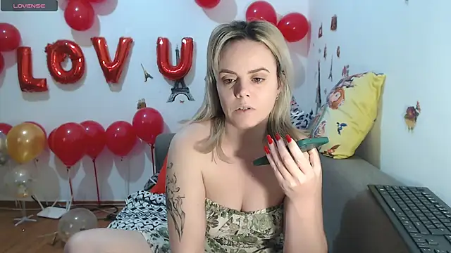 hotmilf4uxxx online show from 02/20/26, 11:22