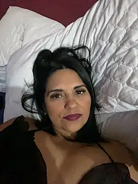 paolagomez  online show from 01/09/25, 10:31