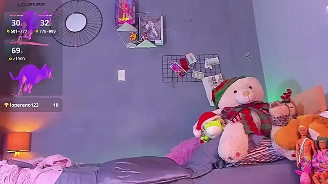 Snapshot of tiffbeatiful chatting on 12/13/24, 11:02 tiffbeatiful online show from 12/13/24, 11:02